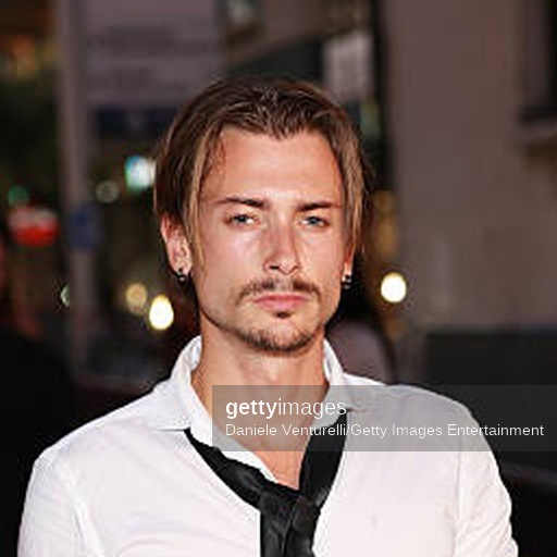 Elijah Rowen