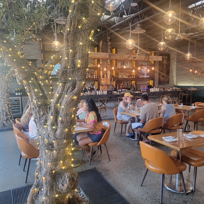 Roe Seafood - Restaurant photo 3