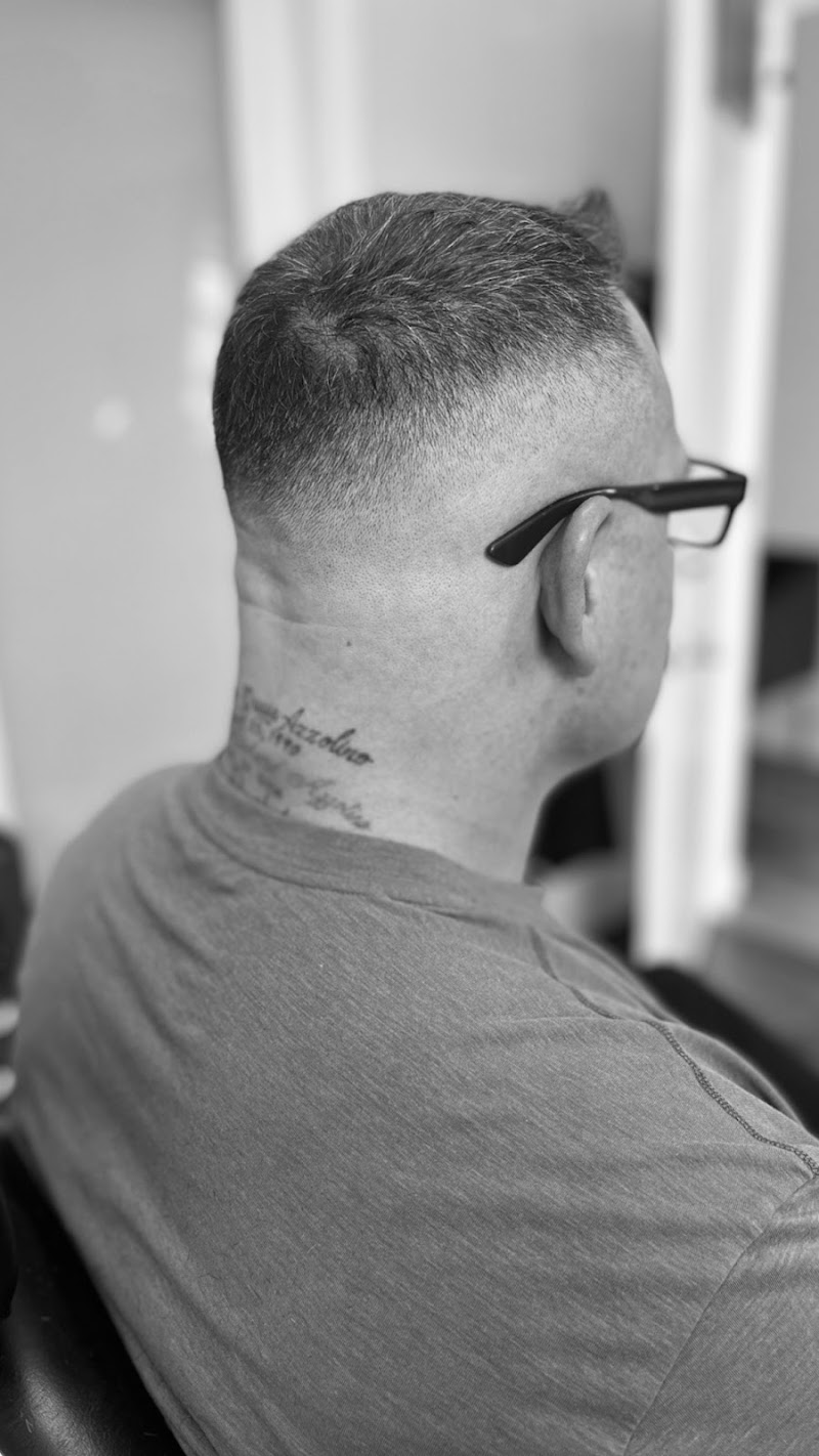 The Parlor Room Barbershop photo 2