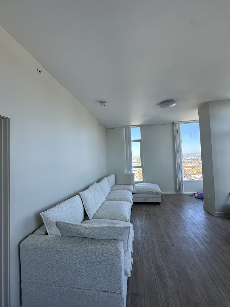 Pacific Coast Home photo 5