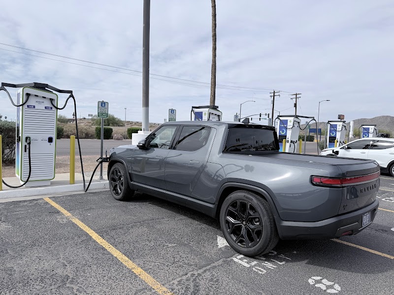 Bp Pulse Charging Station photo 4