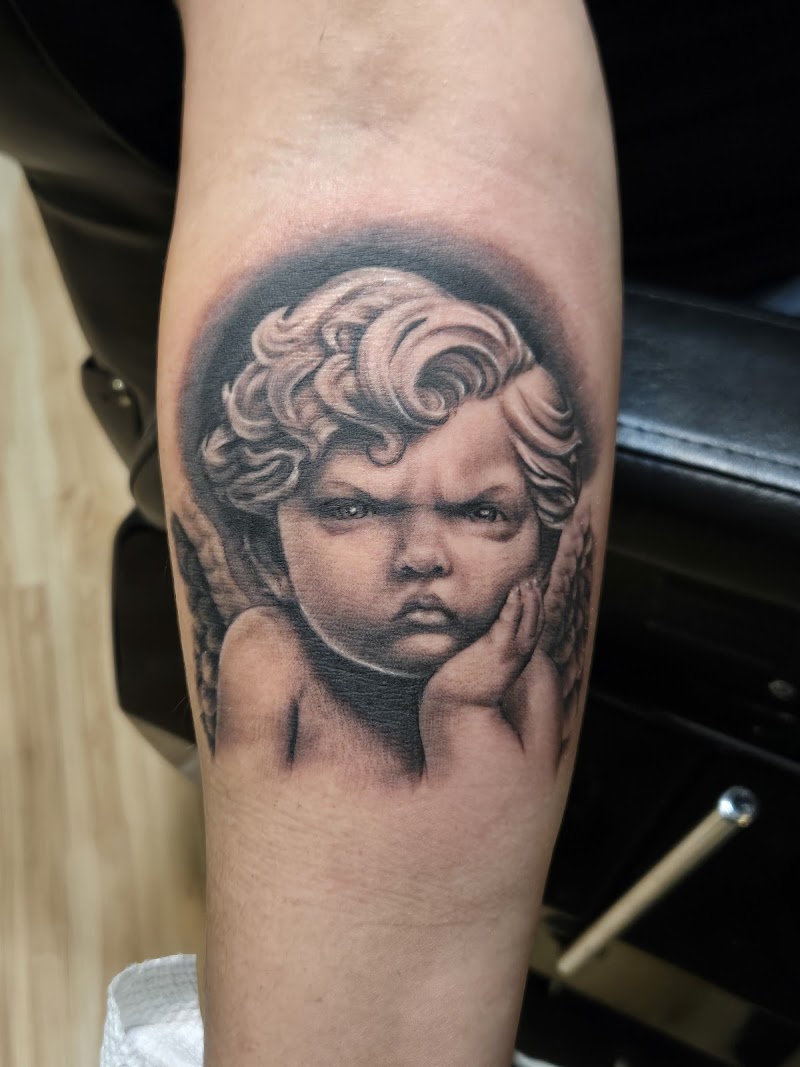 Molina Ink Tattoos photo 5