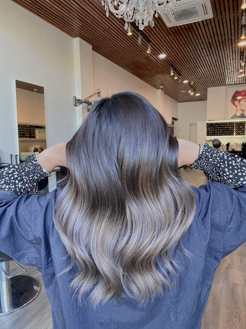 Azura Salon Oakland photo 5