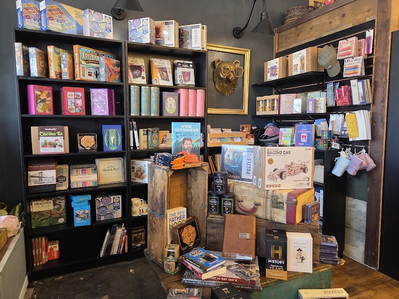 Saffron & Co. Bookstore photo 3