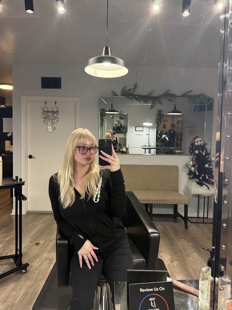 The Radiant Salon photo 4