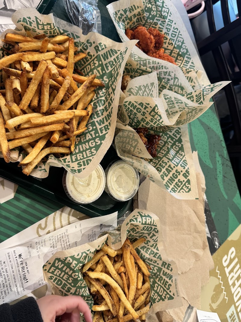 Wingstop photo 5