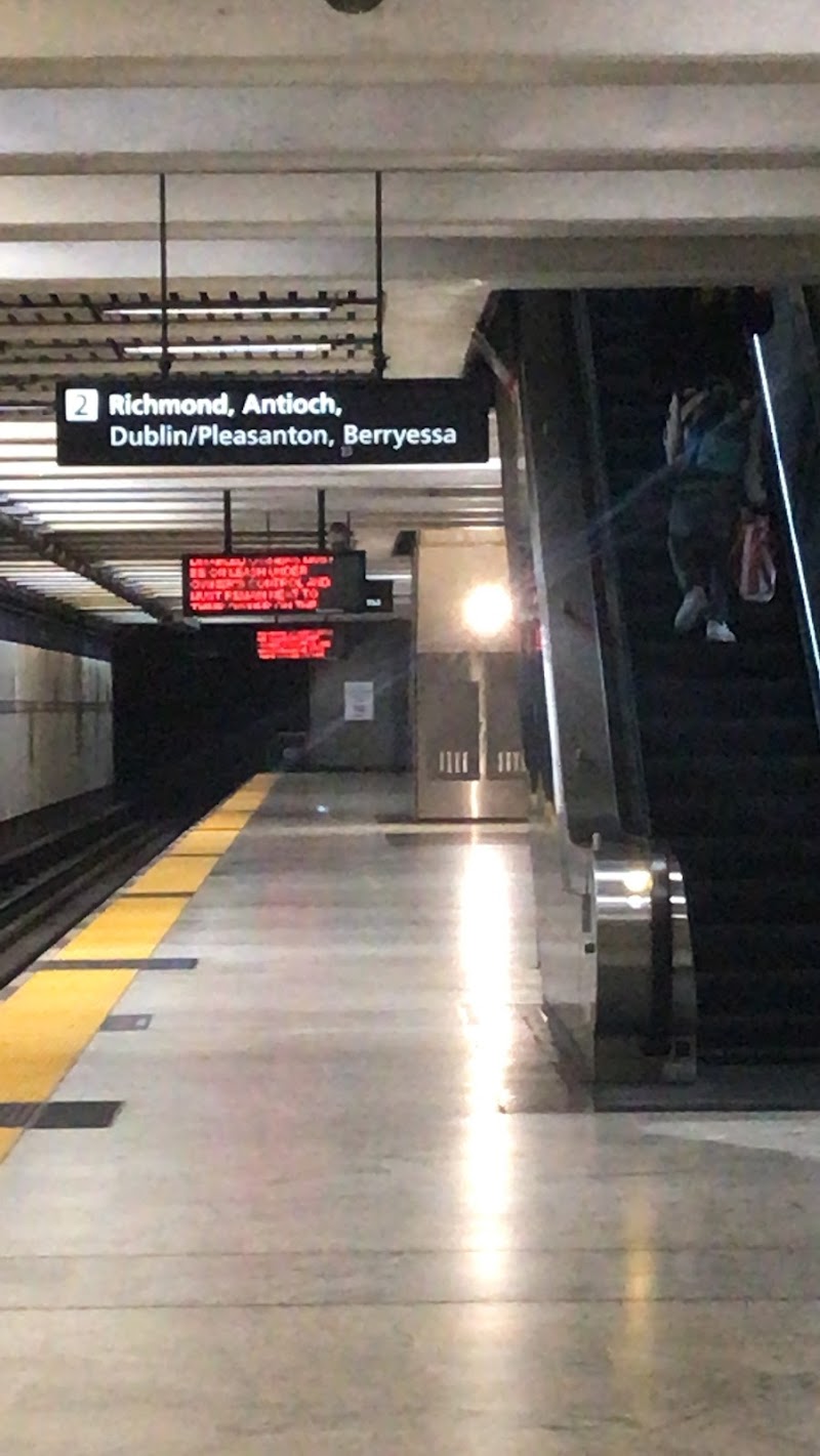 Metro by T-Mobile photo 4