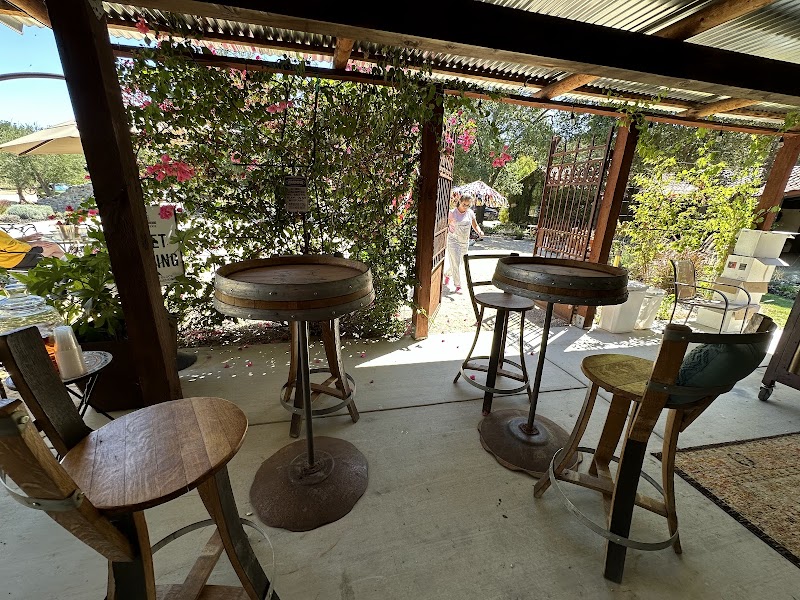 Horse Thief Vineyards photo 4