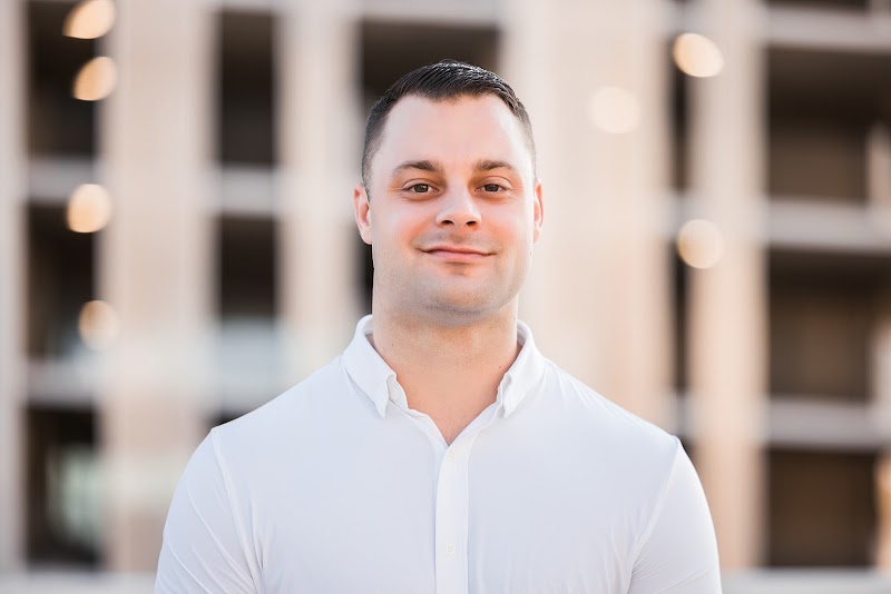 Photo of Steven Santucci - Broker