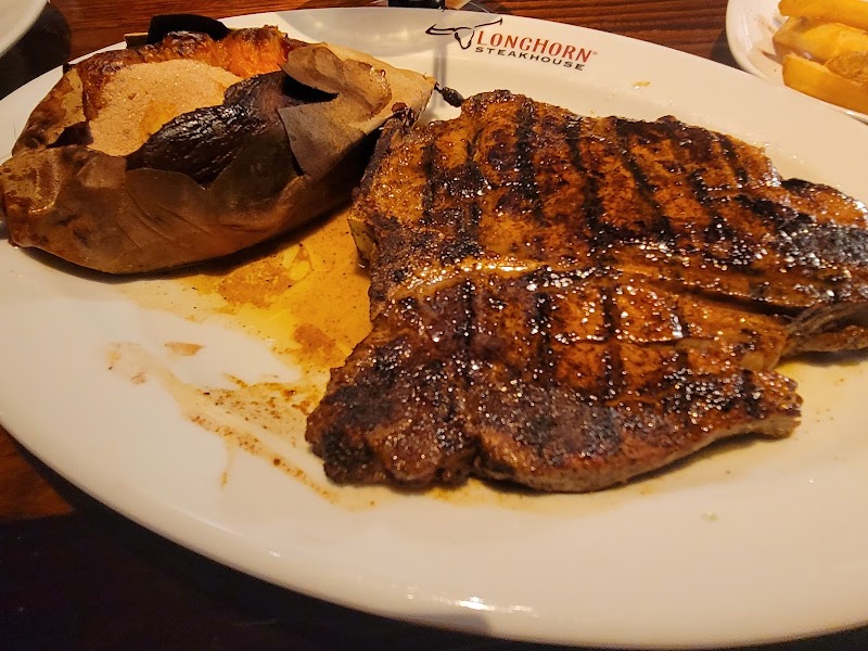 LongHorn Steakhouse photo 3