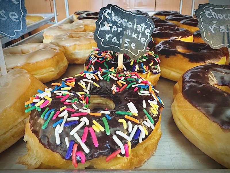 Royal Donut Shop photo 4