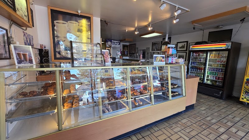 Royal Donut Shop photo 3