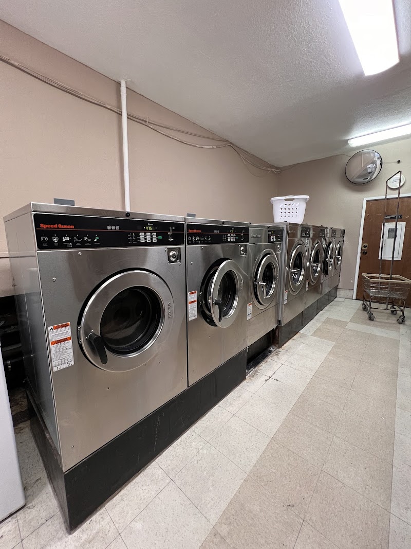 Old Town Laundrymat photo 5