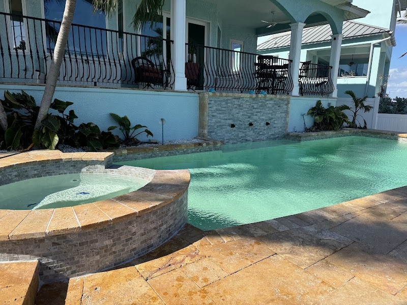 Pools Next Door photo 2