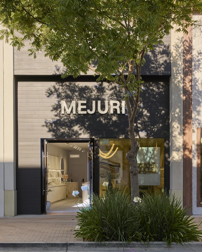 Photo of Mejuri Broadway Plaza