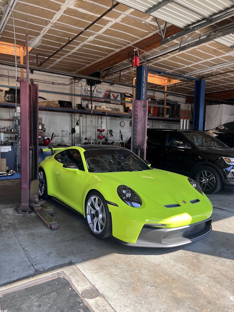 Brands Auto Body & Repair photo 3