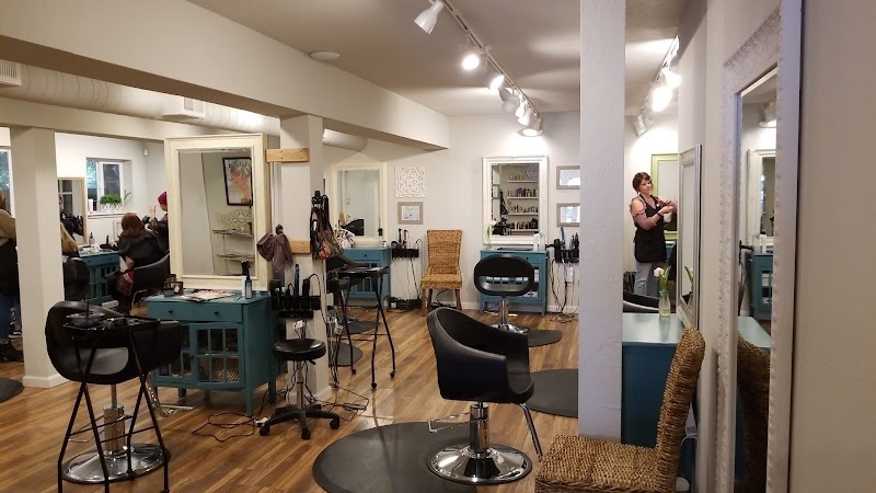 Daydream Salon photo 2