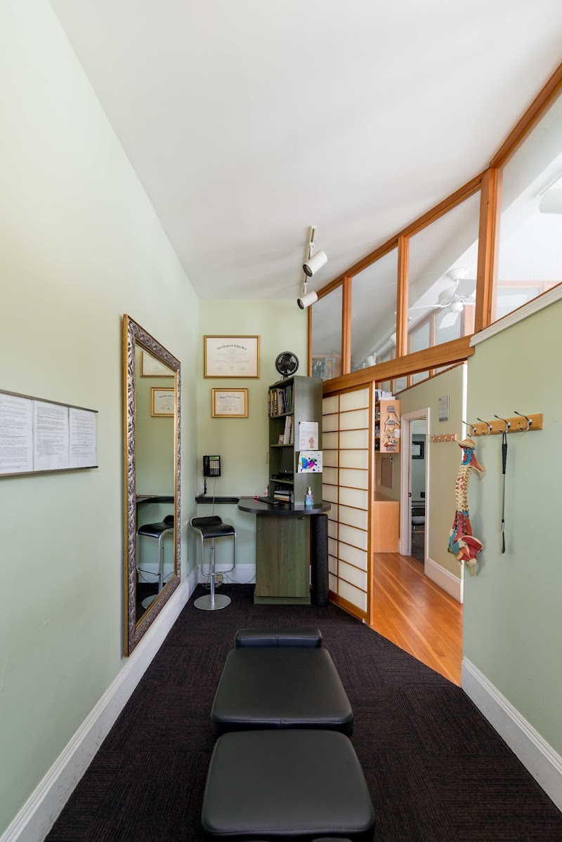 Fitwell Chiropractic Sports Medicine photo 3