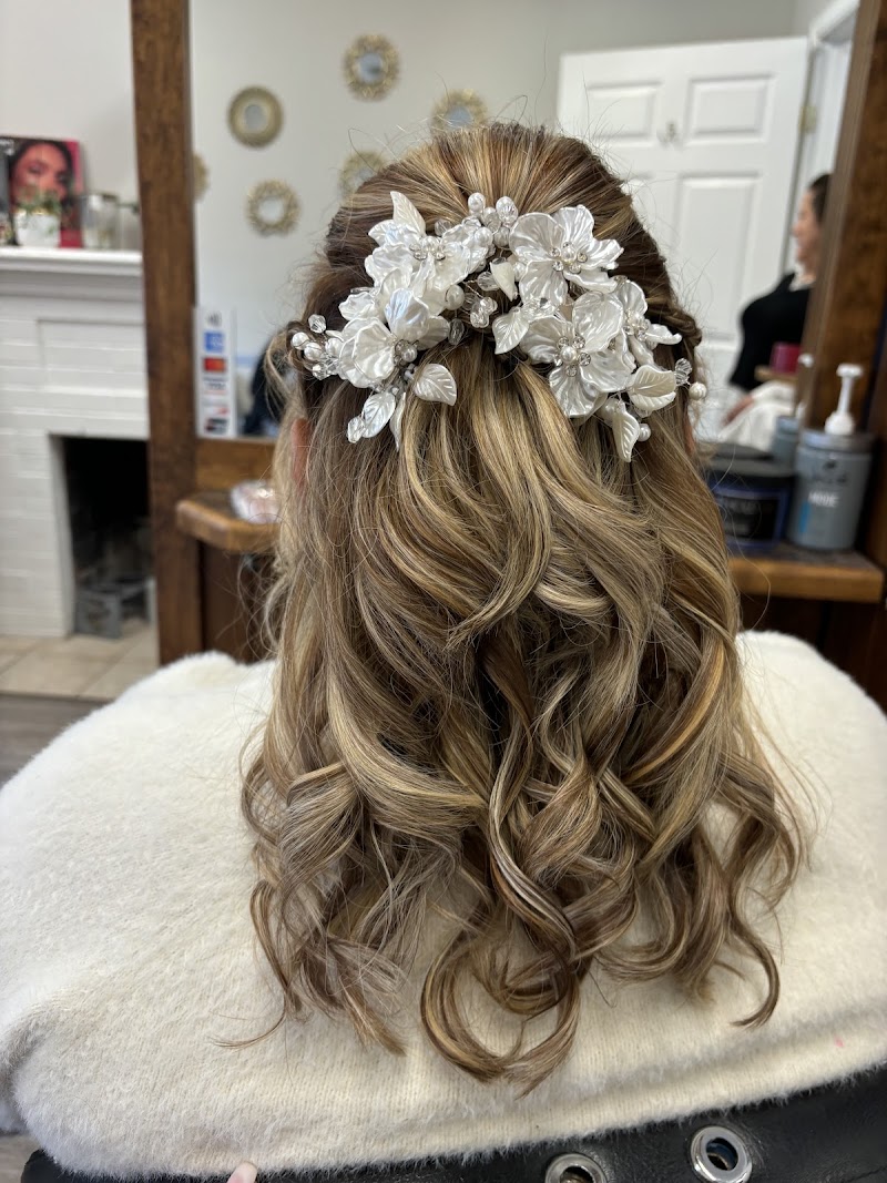 Karla’s Beauty Salon photo 2