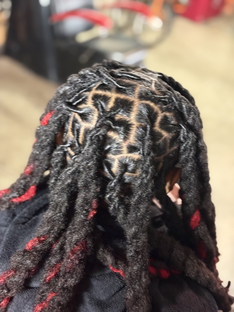 Loc’s & Styles photo 5