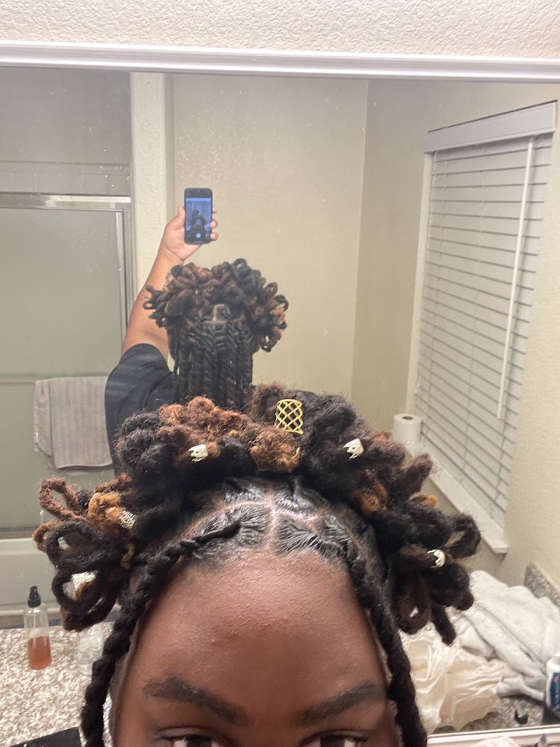 Loc’s & Styles photo 2