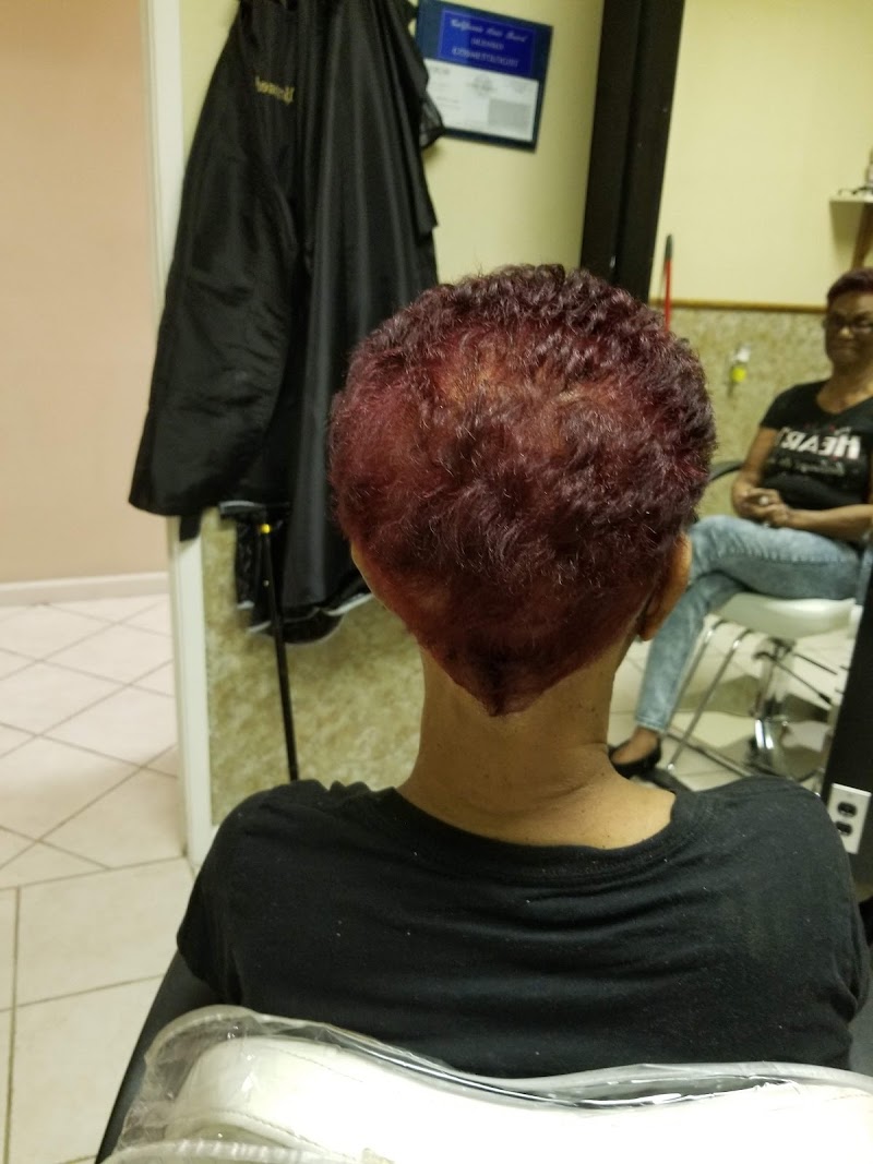 Shear Attitude Hair Nail Salon photo 5