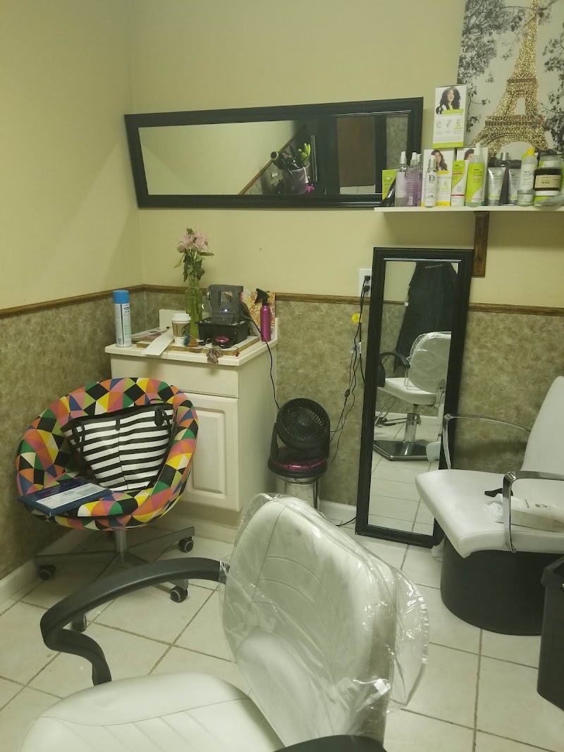 Shear Attitude Hair Nail Salon photo 2