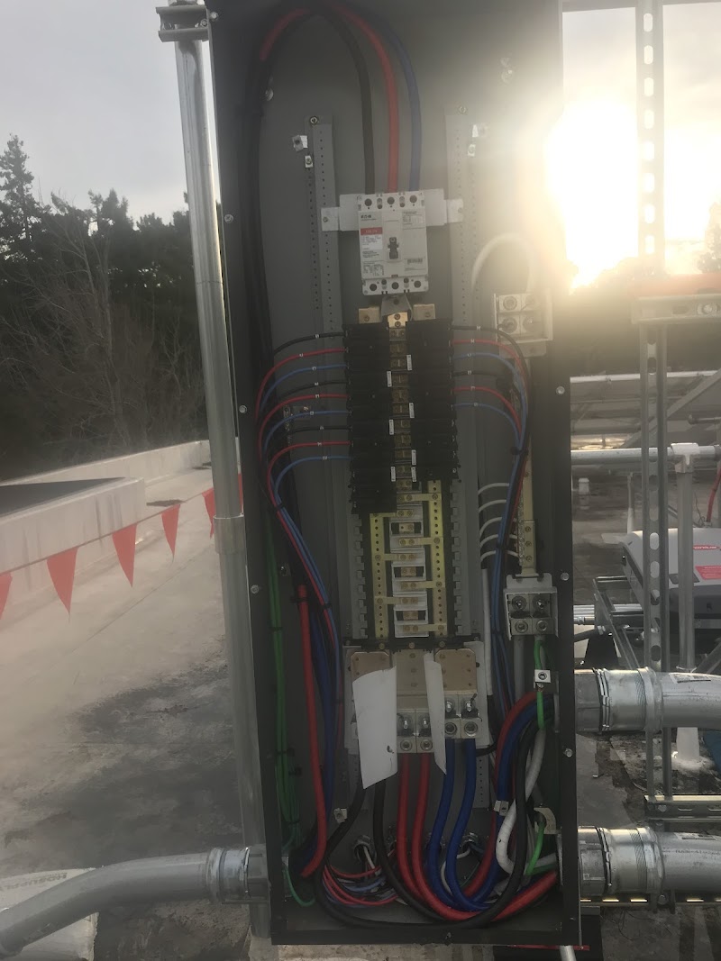 R M Electric photo 3