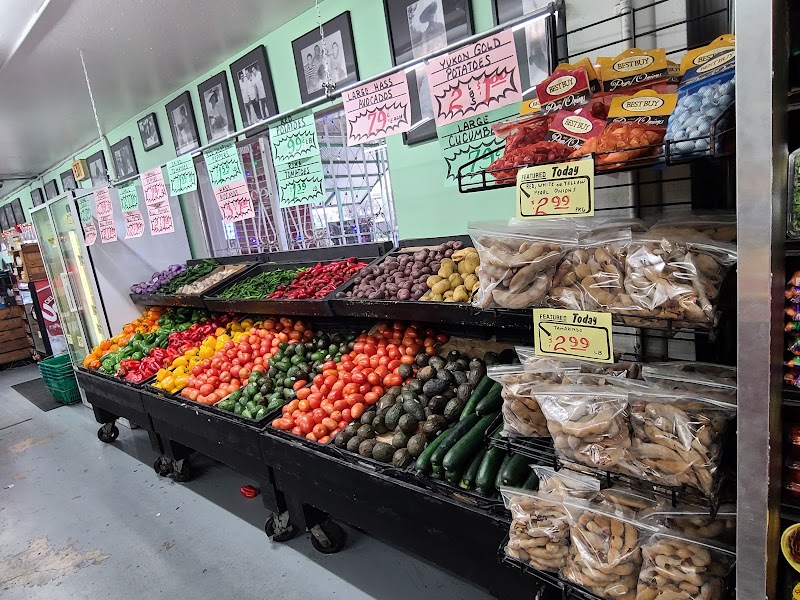 Chicho Boys Fruit Market photo 5
