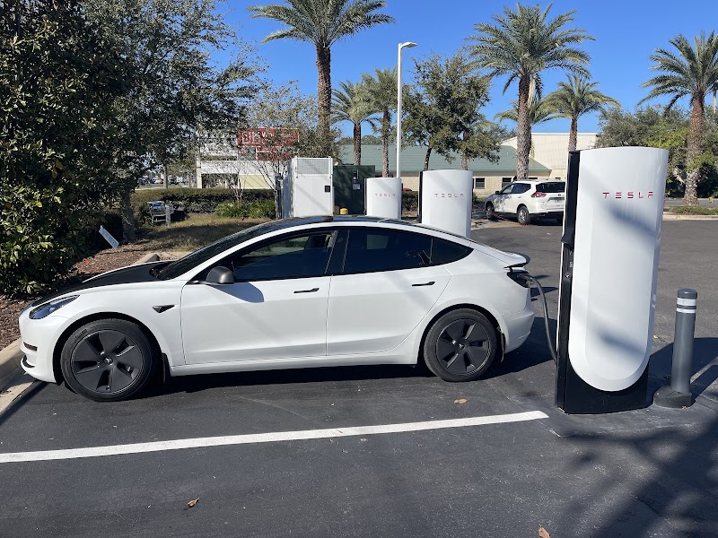 Tesla Supercharger photo 2