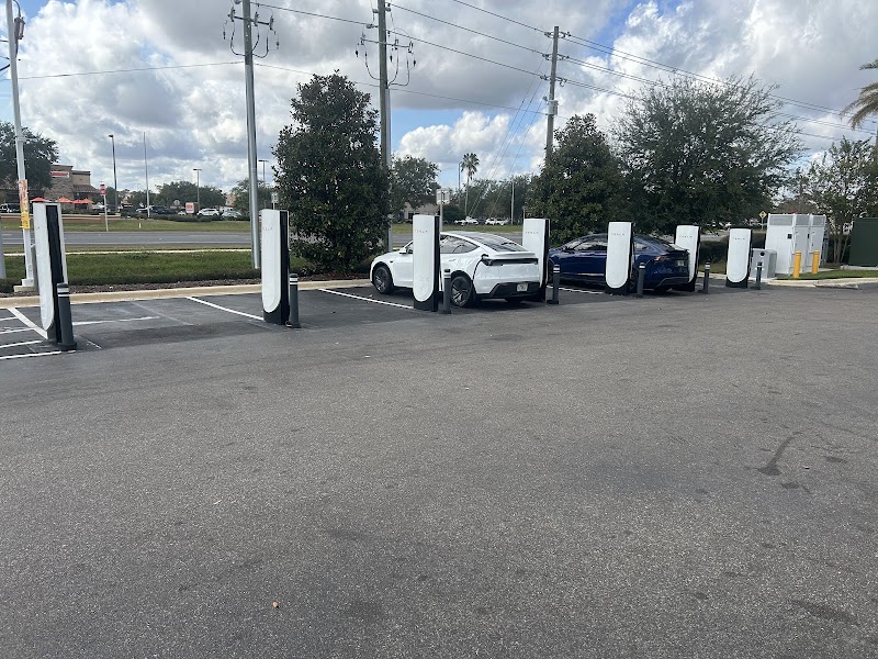 Tesla Supercharger photo 4