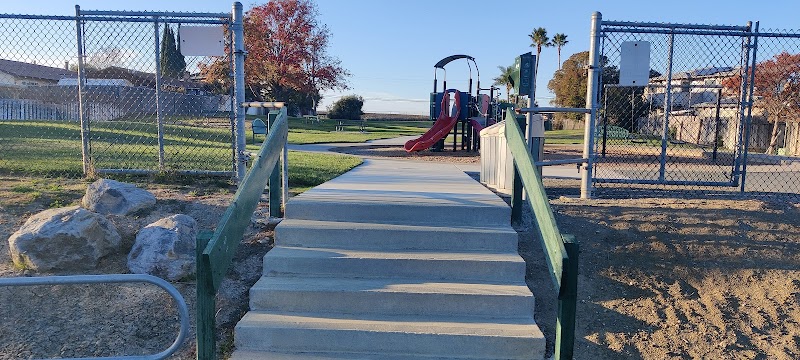 Photo of Drouin Drive Park
