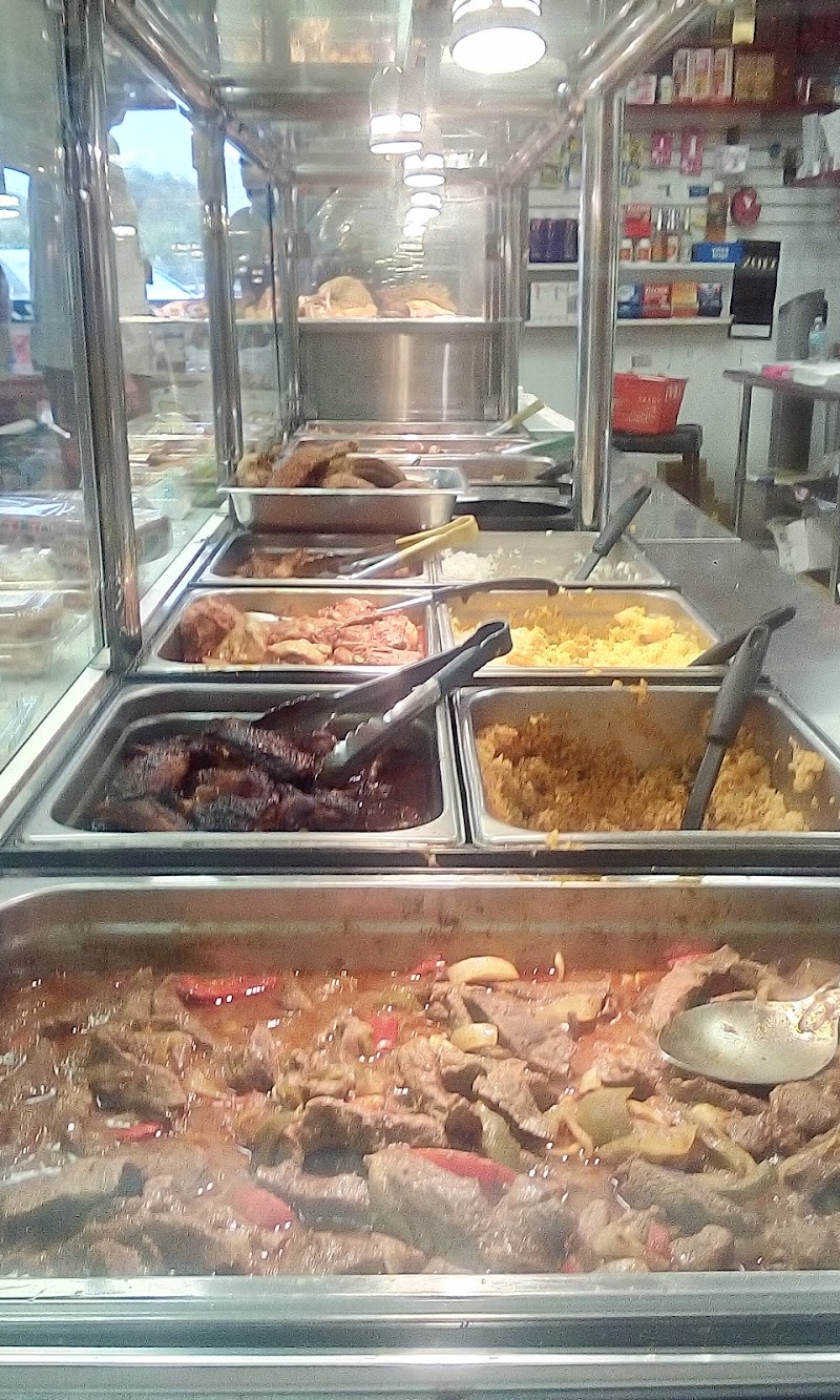 La Plazita bodega photo 2