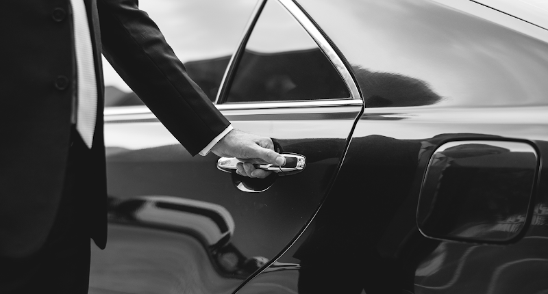 Photo of GLR Limo Service | Wine Tour Transportation | Executive Black Car Service | Airport Transfers