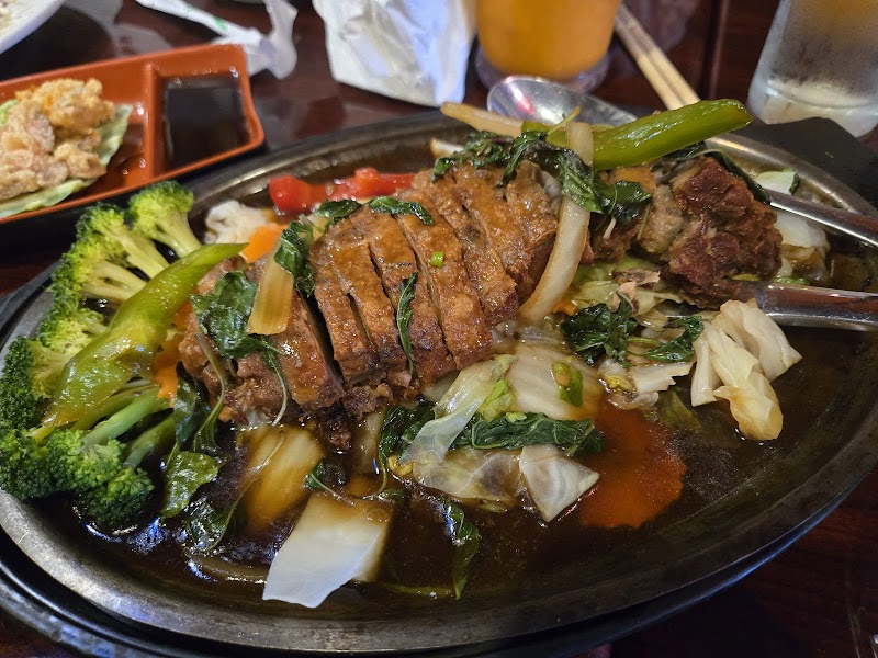 Siam Garden Thai Sushi & Grill 11903 E.Colonial Dr. photo 3