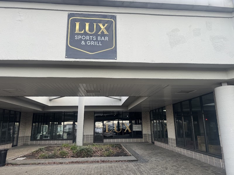 LUX Sports Bar & Grill photo 3
