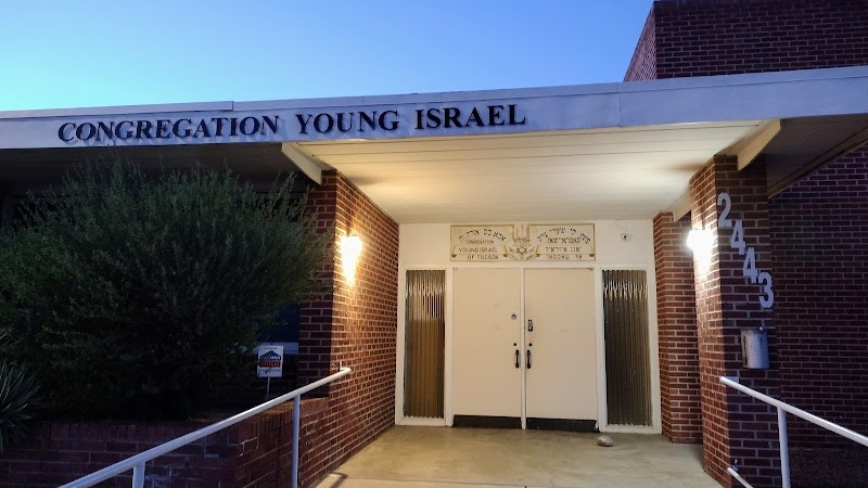 Young Israel - Chabad Tucson photo 3
