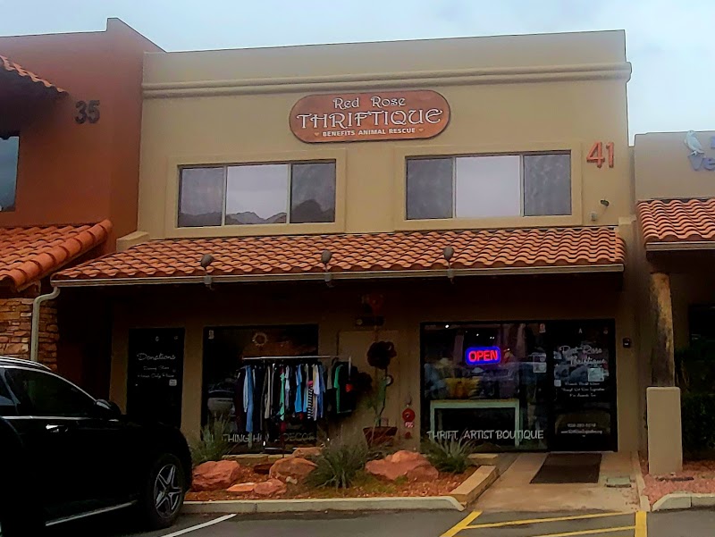 Red Rose Thriftique photo 5