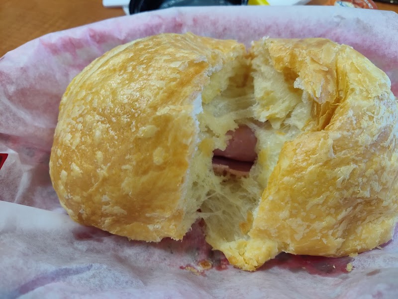 Encore Donuts & Bagels Cafe photo 3