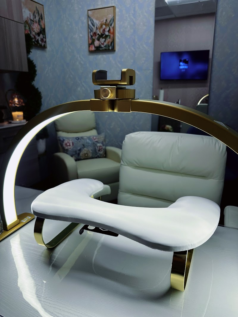 SOLA SALONS THE MILLIONAILS photo 3