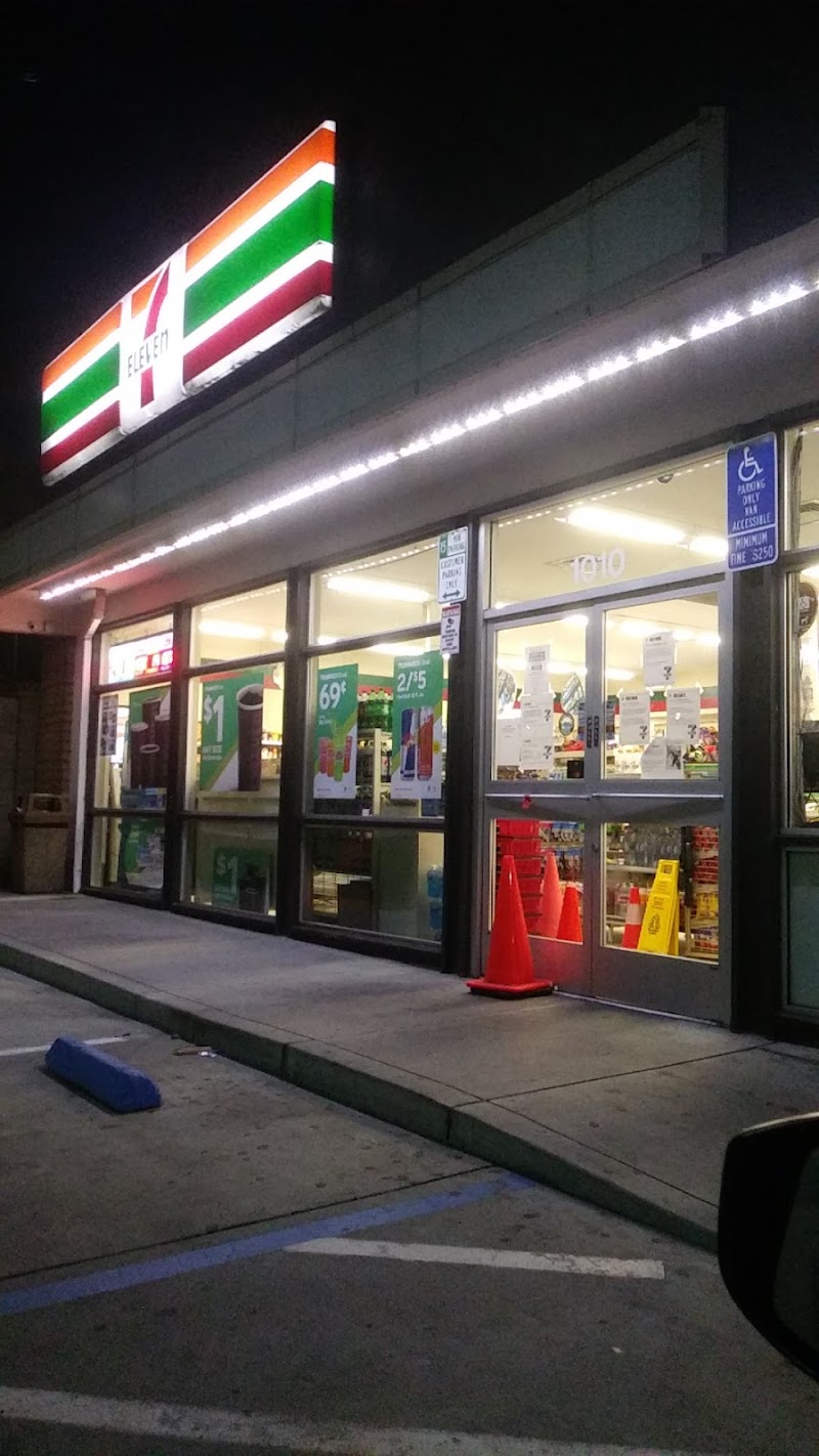 7-Eleven photo 3