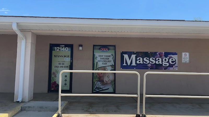 13 Asian Massage photo 2