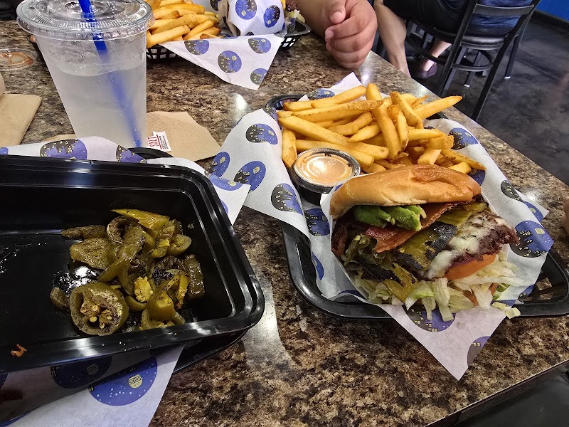 5th Street Burger & Fries photo 3