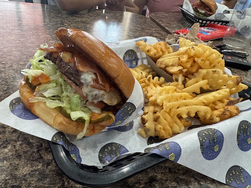 5th Street Burger & Fries photo 4