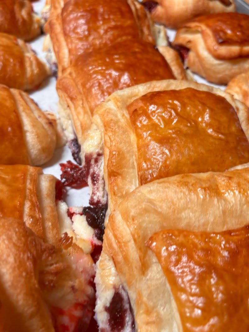 Tom’s Bakery (Davis Bread & Desserts) photo 3