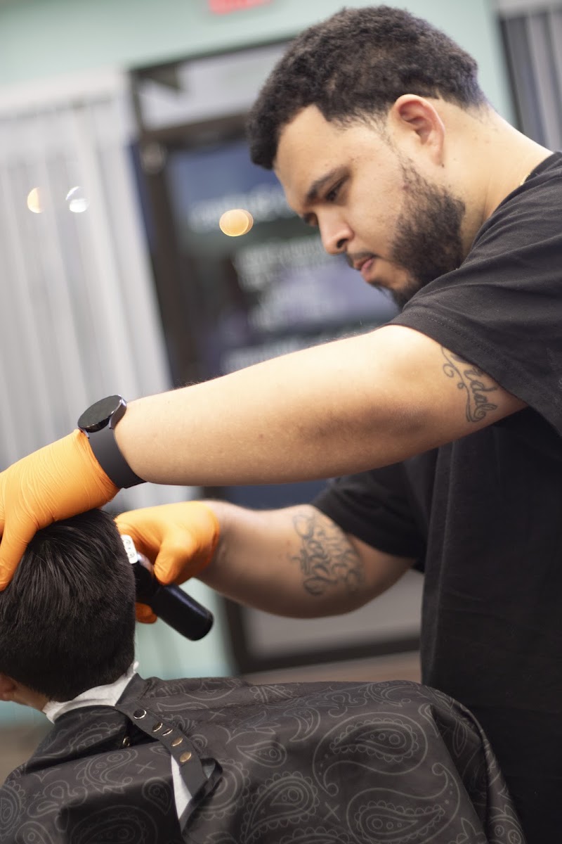 Ext 240 Barber Co photo 3