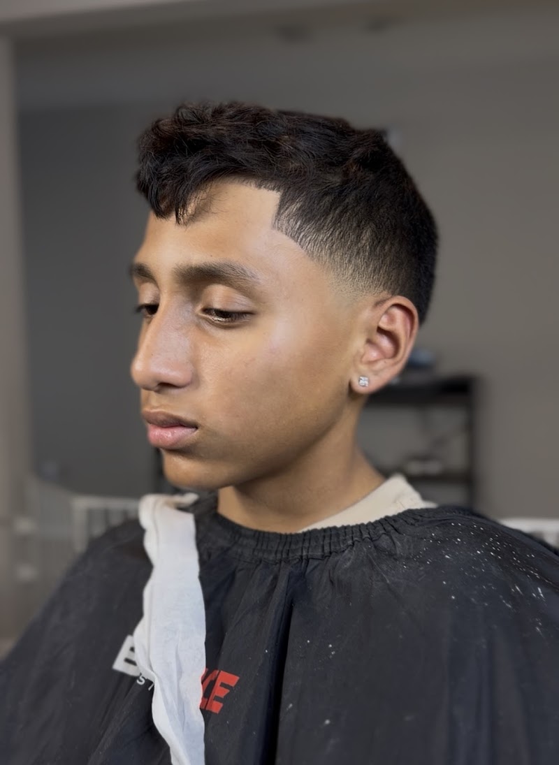 Brian - Riverview Barbershop photo 3