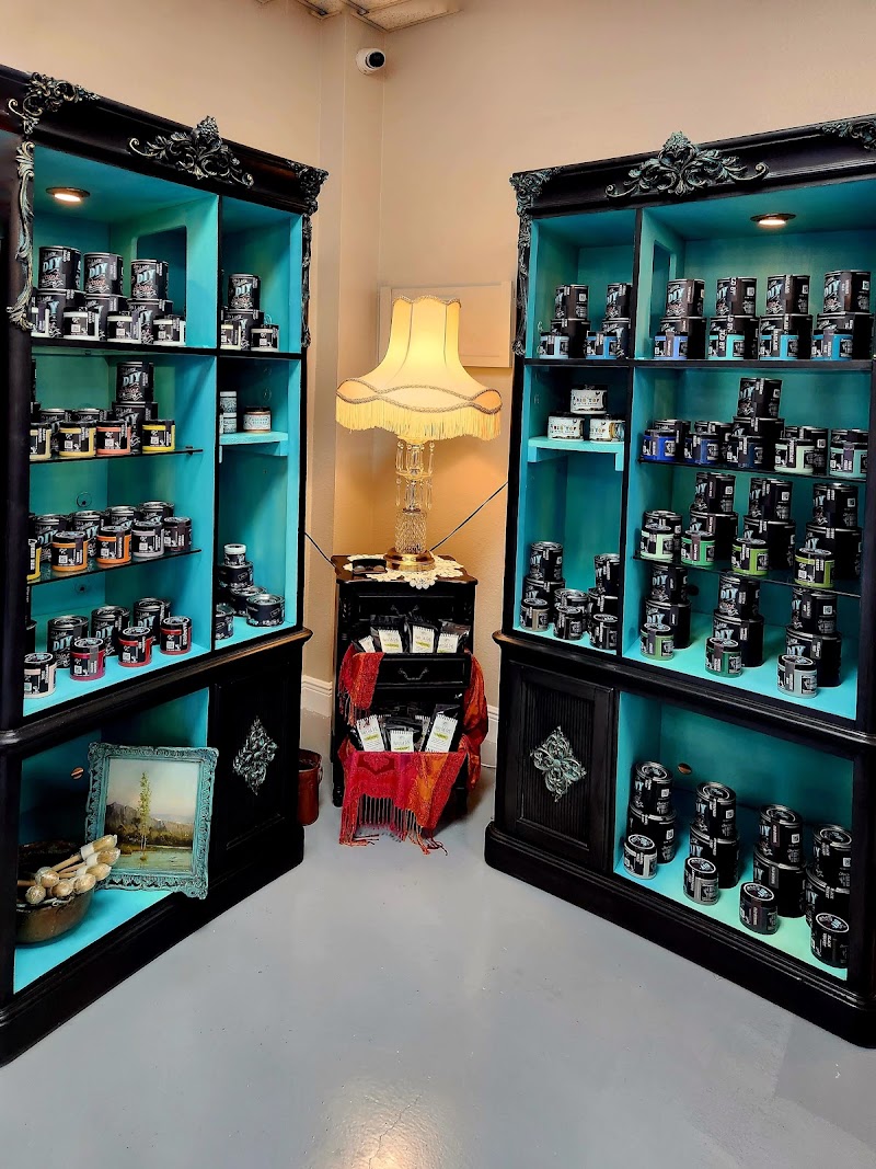 RMB's Arts & Antiques photo 4