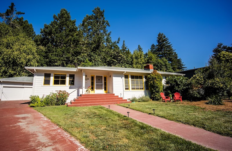 Corcoran Icon Properties photo 4