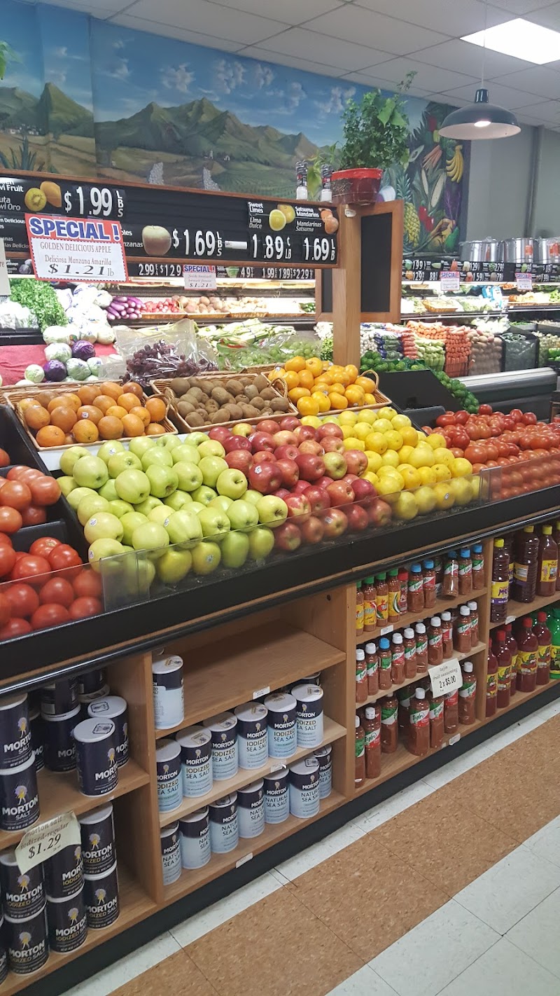 El Rancho Supermercado photo 5